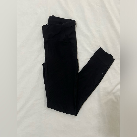 Lululemon black leggings - Picture 5 of 7